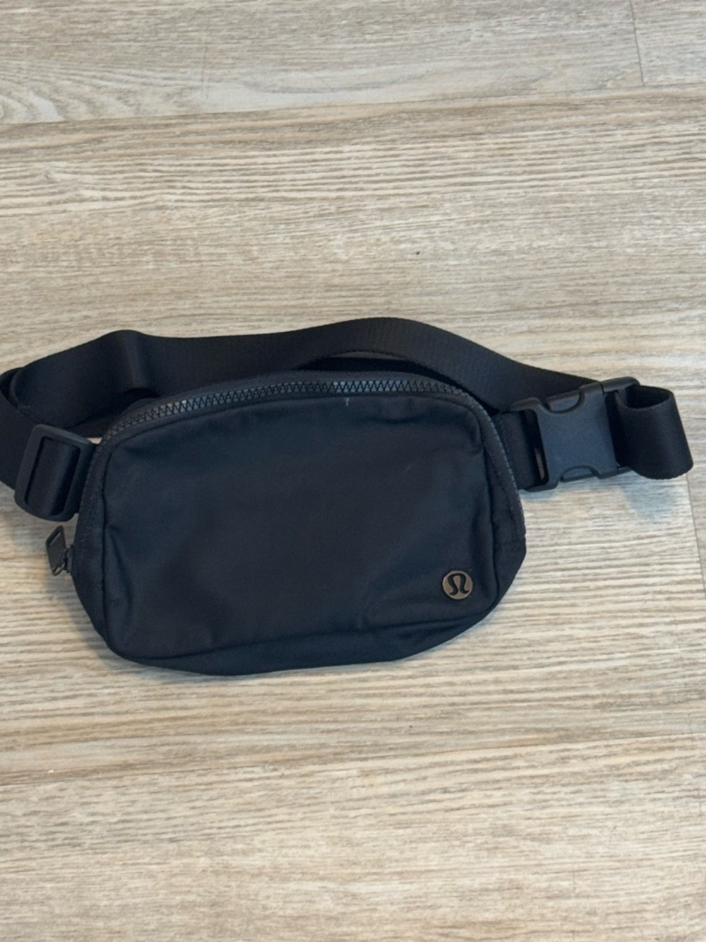 Lululemon Everywhere Black Zippered Compact Crossbody Buckle Belt Bag